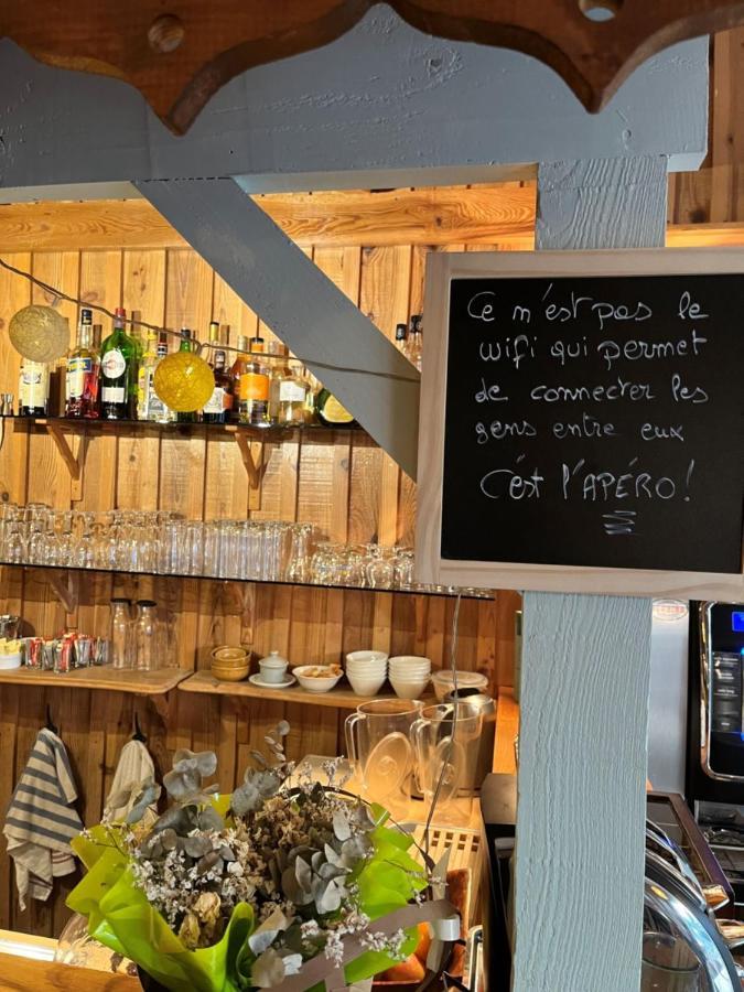 Hotel Le Grain De Sable Арес Екстериор снимка