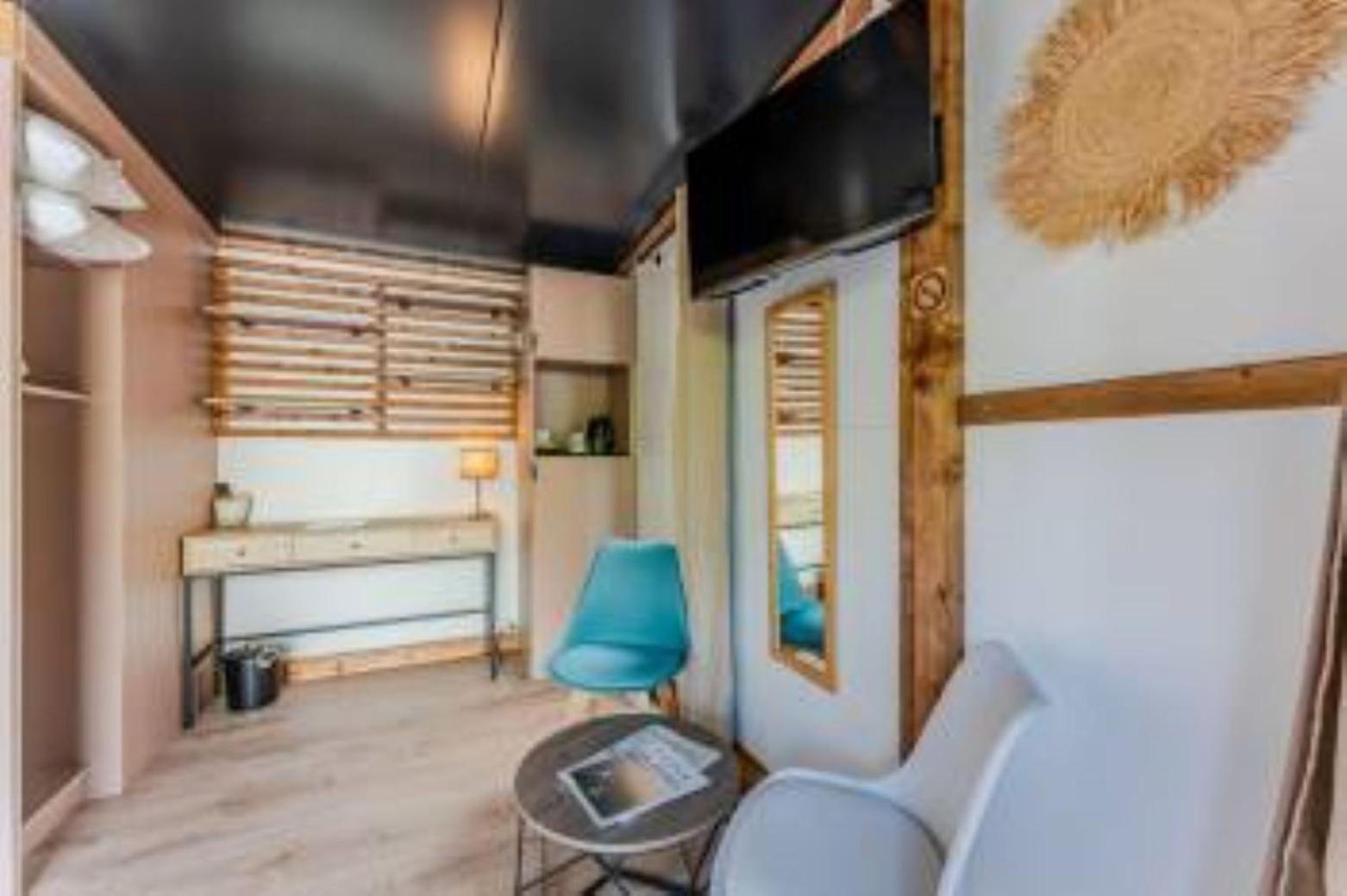 Hotel Le Grain De Sable Арес Екстериор снимка